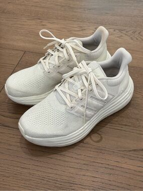 adidas Women's Ultradream Bold Running Shoes – Off-White/Cloud White Size 7